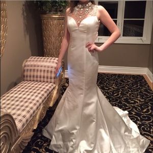 Sherri Hill white beaded mermaid size 4